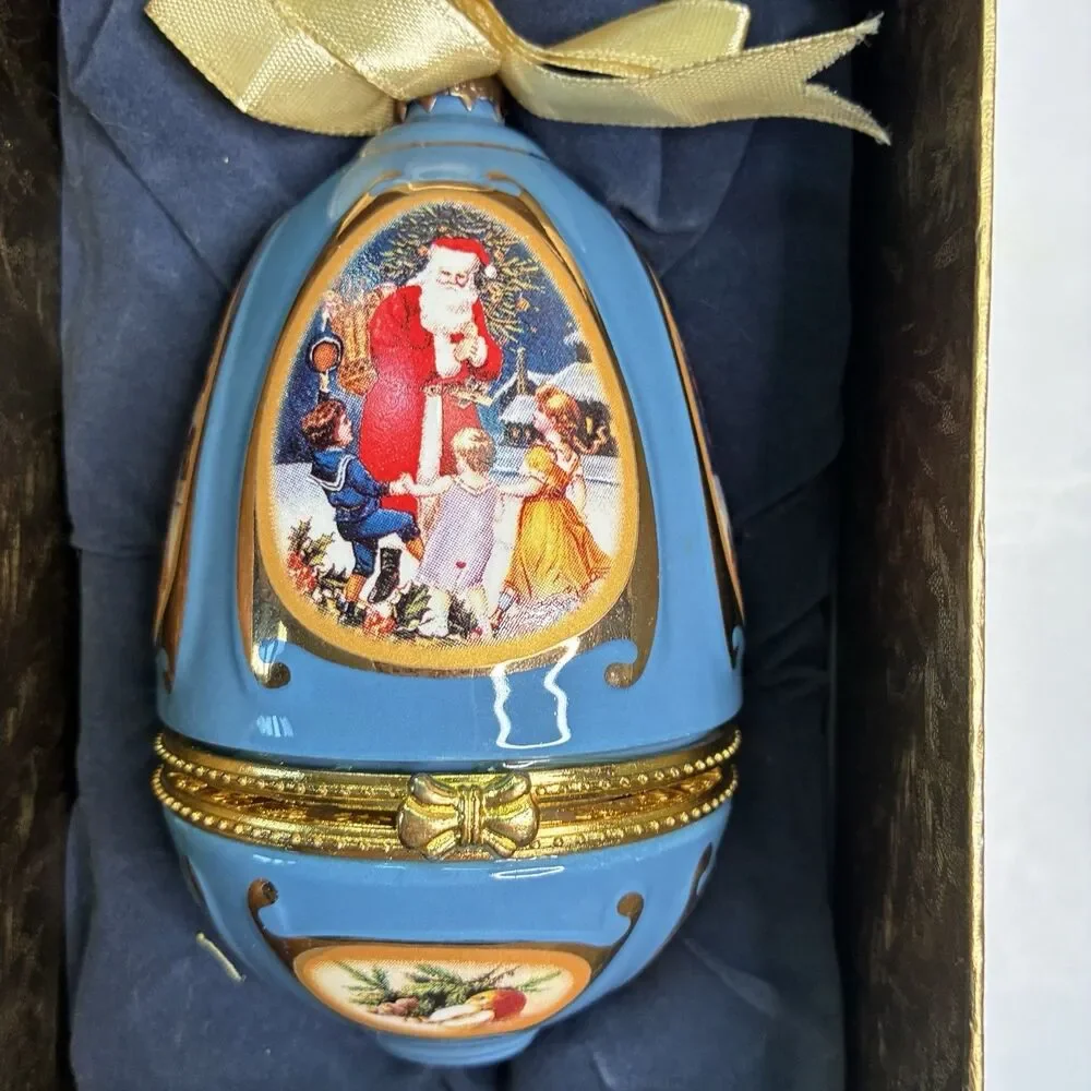 Mr Christmas Valarie Parr-Hill Blue Egg Santa Musical Ornament Needs Battery